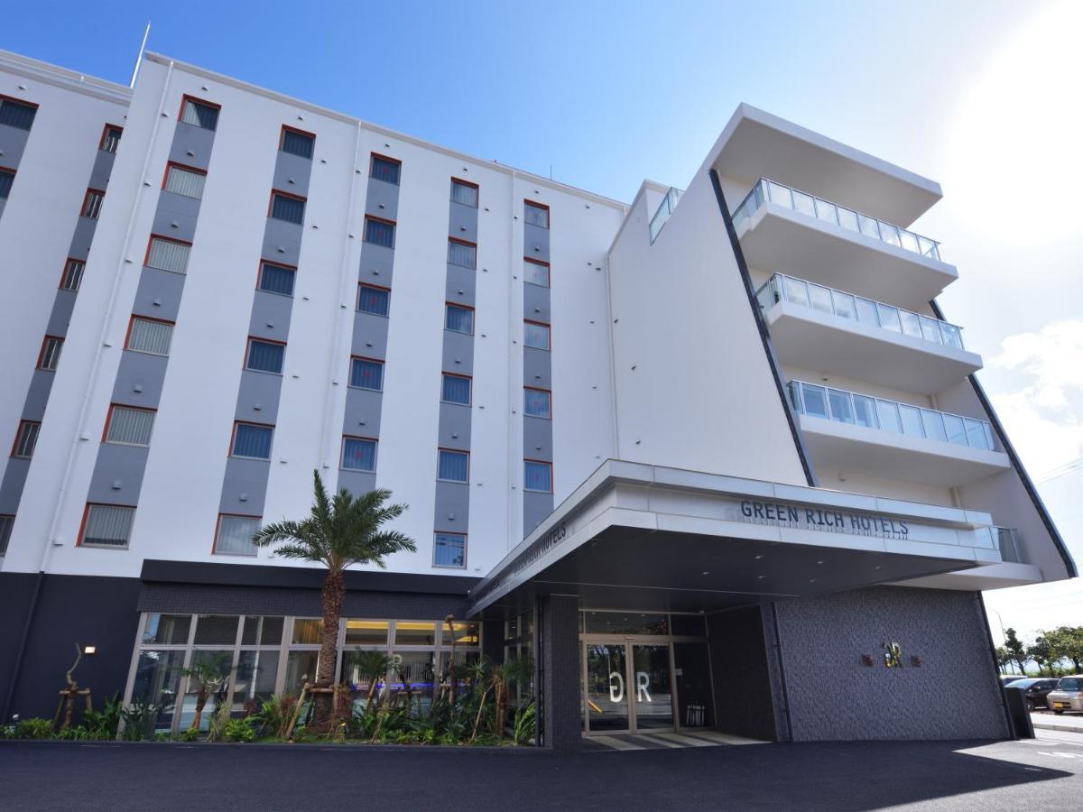 Green Rich Hotel Okinawa Nago Exterior photo